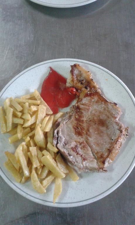 Apartamentos La Cena Novales Luaran gambar