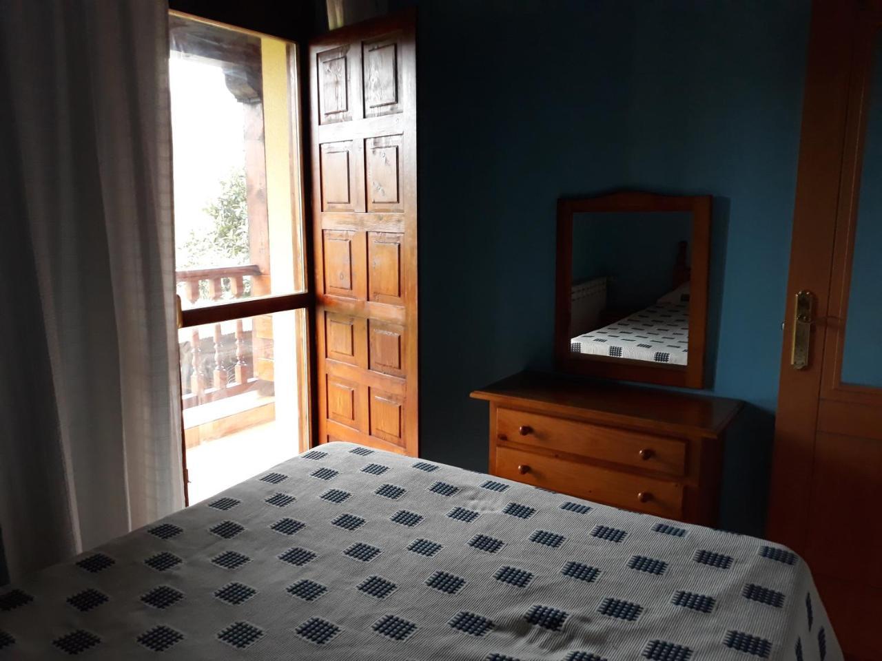 Apartamentos La Cena Novales Luaran gambar