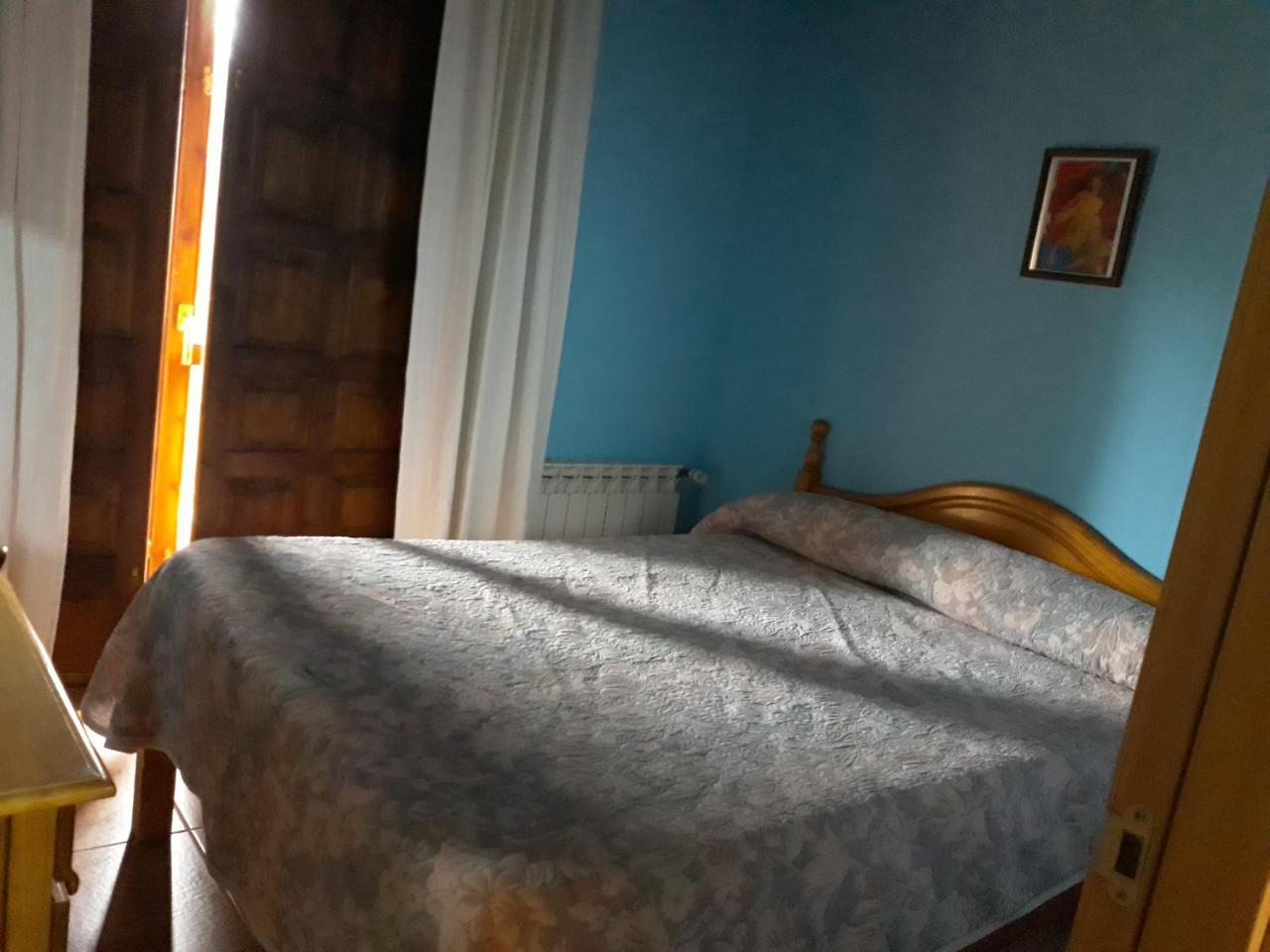 Apartamentos La Cena Novales Luaran gambar