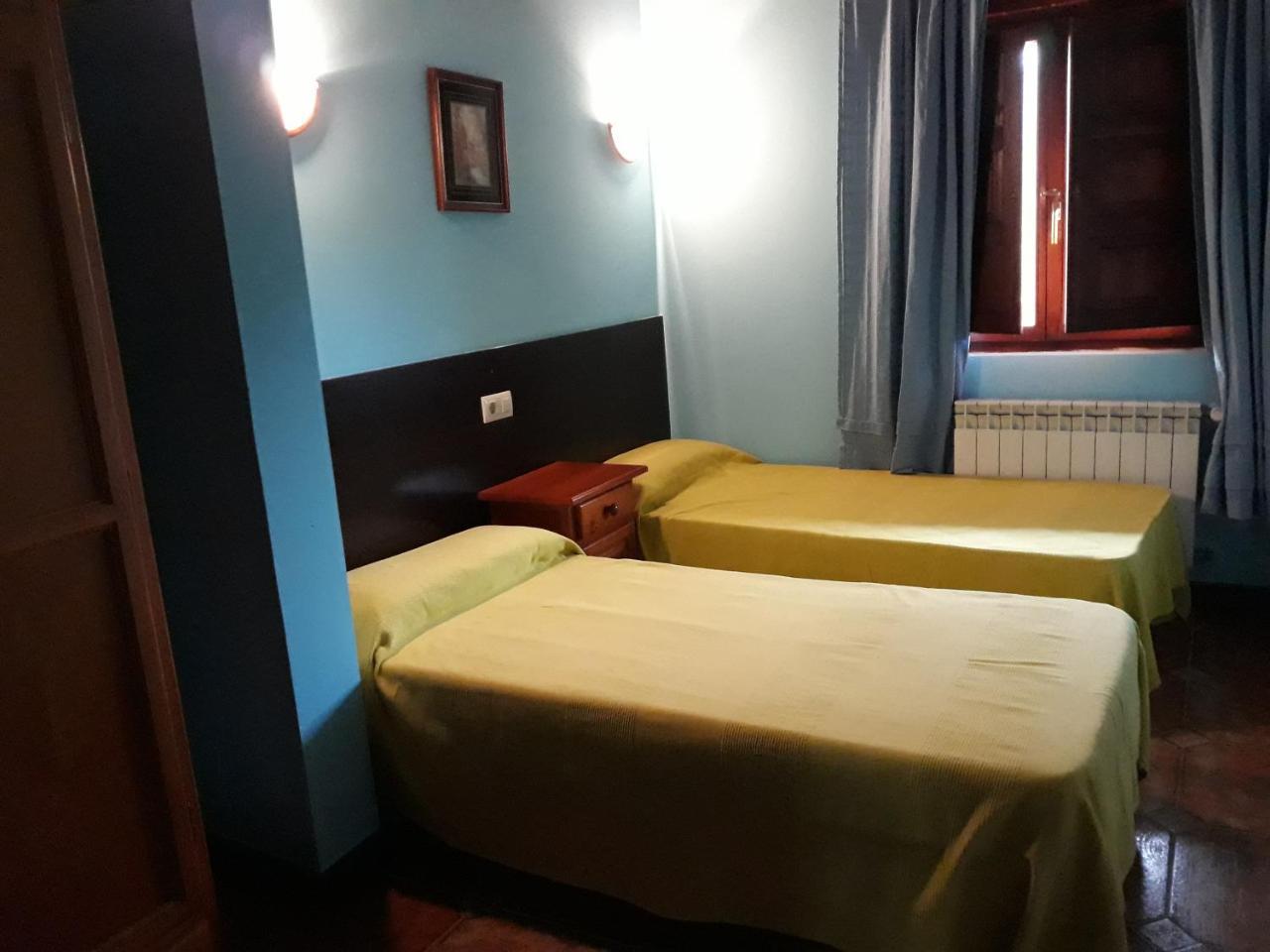 Apartamentos La Cena Novales Luaran gambar